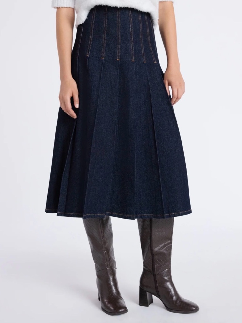 Free Assembly Stitch Pleated Denim Maxi Skirt NWT (Size 6)
